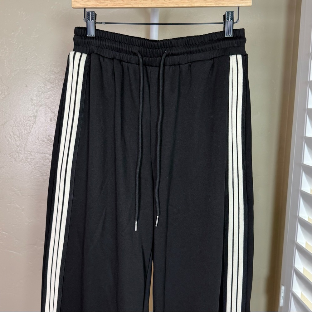 Commense Side Stripe Wide-Leg Sweatpants Medium Track Pants Joggers Black BNWT - Picture 4 of 9